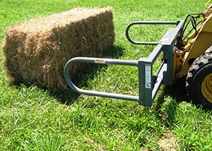 Large Rectangular / Round Bale Grabber with Skidsteer Mount