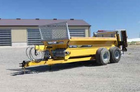 NITRO 340LS - 6.5 TON MANURE SPREADER w/ 11R-22.5 Used Truck Tire